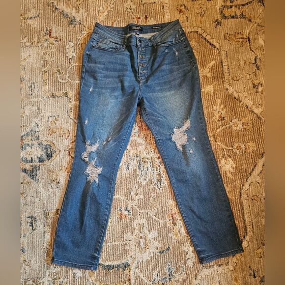 Judy Blue distressed buttonfly jeans sz 13/31 with 28" inseam, like new - Picture 1 of 6